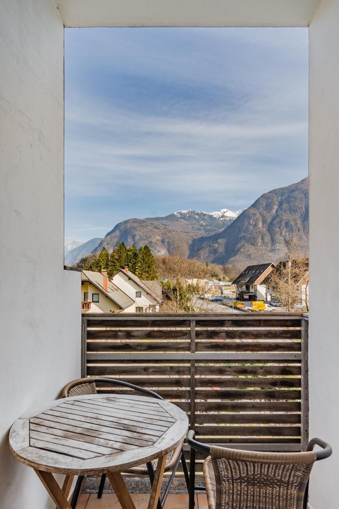 Skok With Rafting And Free Parking